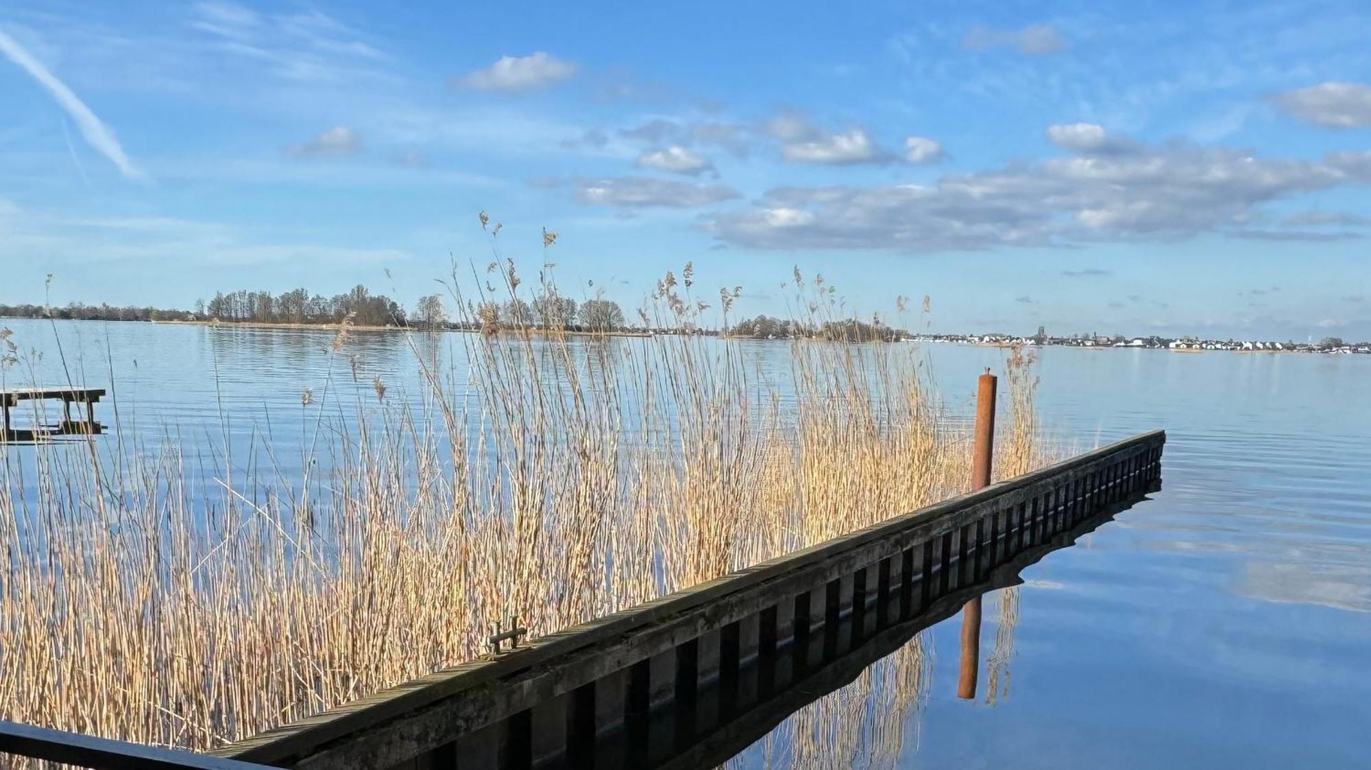 Plassenzicht Logies & Sloepverhuur Loosdrecht Dış mekan fotoğraf